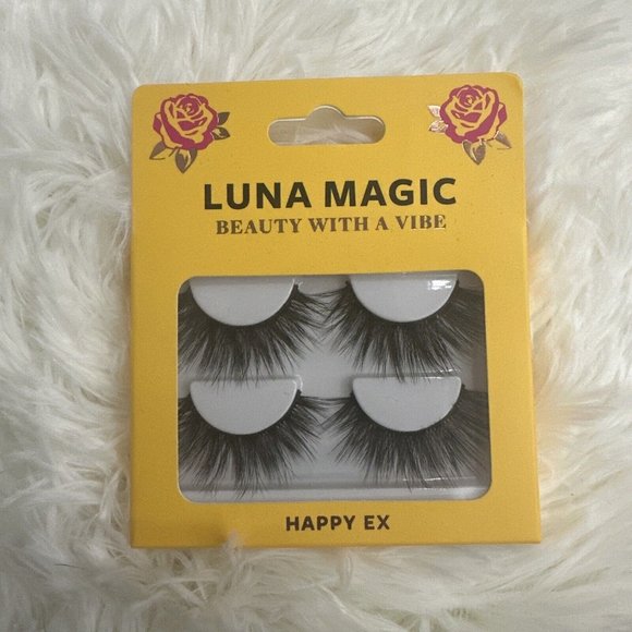 Beauty Lot fullsize / sample size lashes nails lip color lotion etc - Picture 11 of 16